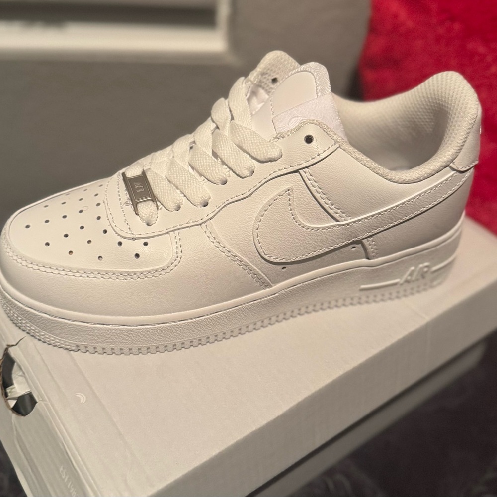 Force 1 Low White Sneakers